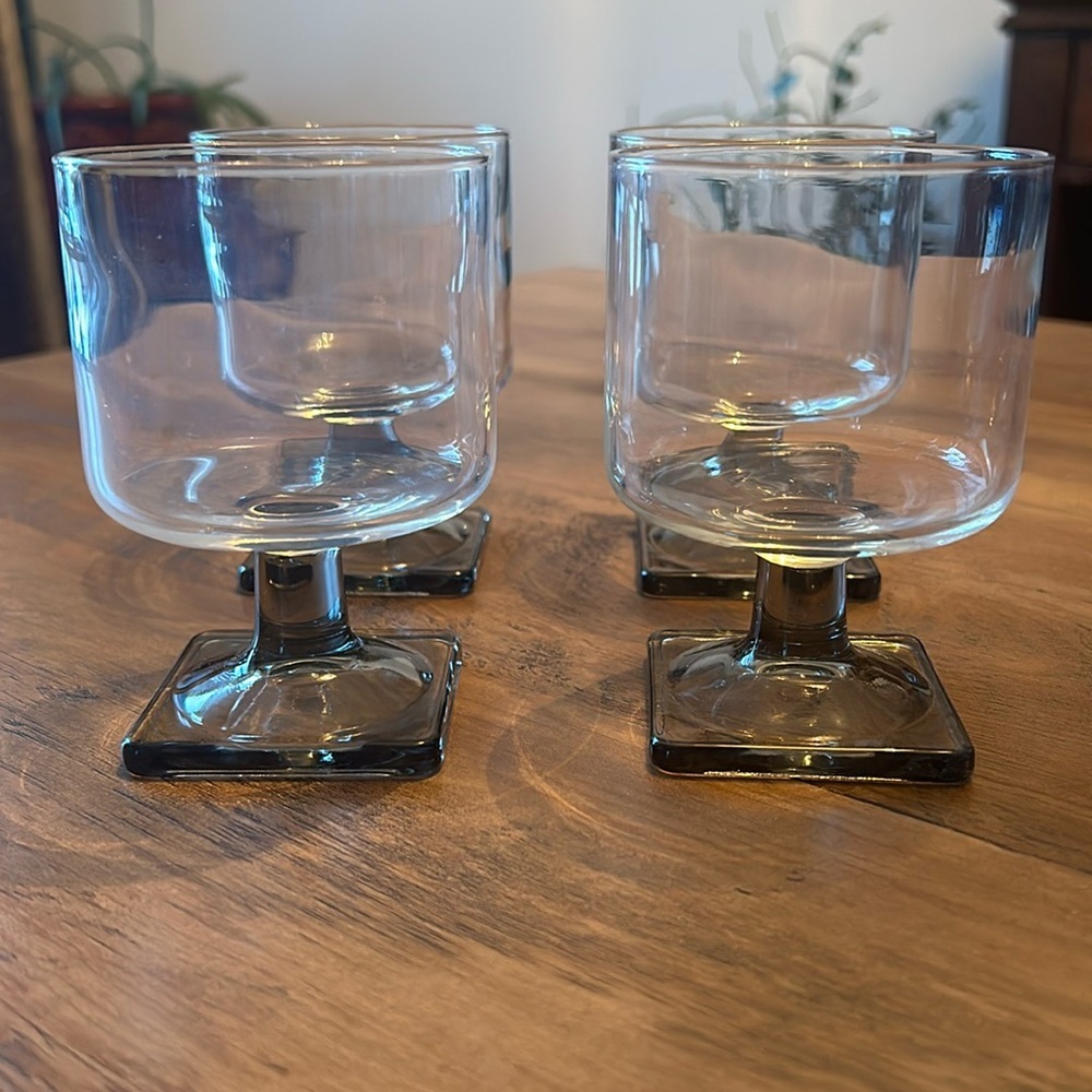 Set of 4 Vintage “Nordic Midnight” Smoke Wine Goblets By Federal Glass 8 Oz.
